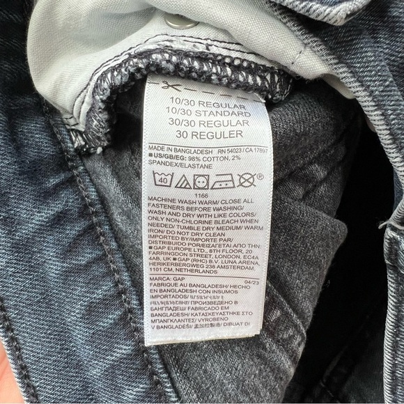 Gap Weathered Black High Rise Straight Leg Jeans, Size 10/30R - Picture 4 of 6